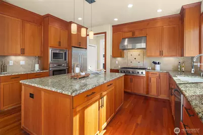 9815 224th Street SW, Edmonds, WA 98020 - Photo 12