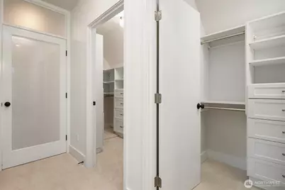 6702 20th Avenue NW, Seattle, WA 98117 - Photo 18