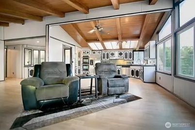2746 S Silver Lake Road, Castle Rock, WA 98611 - Photo 8