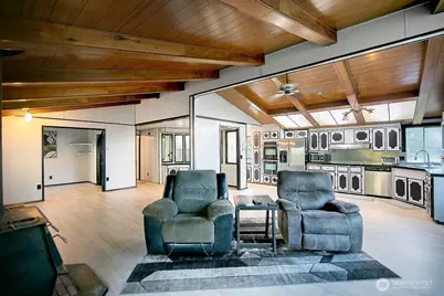 2746 S Silver Lake Road, Castle Rock, WA 98611 - Photo 6