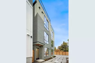4415 2nd Avenue NE #A, Seattle, WA 98105 - Photo 2