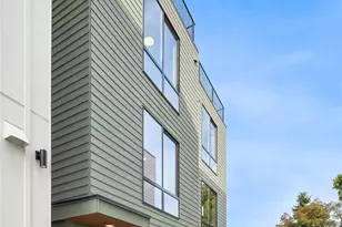 4415 2nd Ave NE, Seattle, WA 98105 - Photo 2