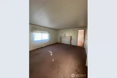 1050 Howard #28, Raymond, WA 98577 - Photo 4