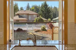 835 Church Ave, Port Angeles, WA 98362 - Photo 10