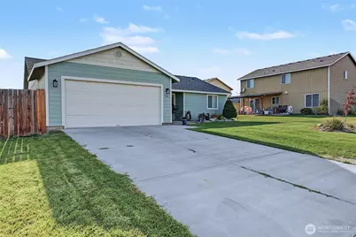 216 N Tamer Lane, Moses Lake, WA 98837 - Photo 2