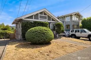 1722 Dexter Ave N, Seattle, WA 98109 - Photo 2