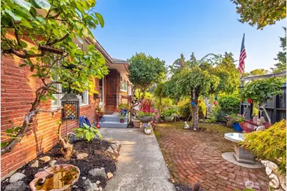 2815 SW 109th Street, Seattle, WA 98146 - Photo 30