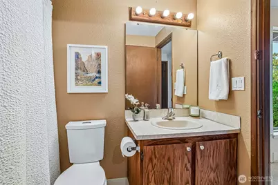 811 NE 57th Street, Seattle, WA 98105 - Photo 22