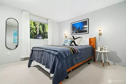811 NE 57th Street, Seattle, WA 98105 - Photo 20