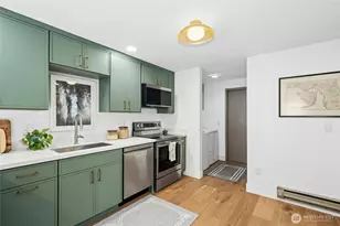 811 NE 57th St, Seattle, WA 98105 - Photo 16