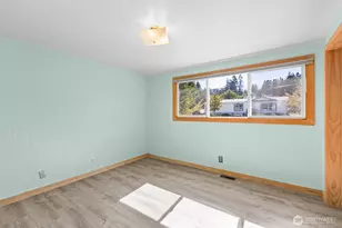 213 W Park Ave, Port Angeles, WA 98362 - Photo 34