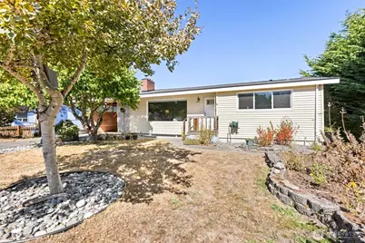 213 W Park Avenue, Port Angeles, WA 98362 - Photo 1