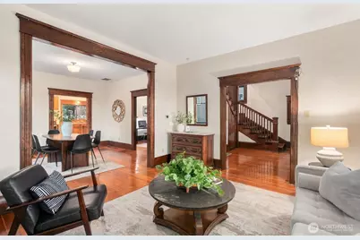 3426 12th Avenue W, Seattle, WA 98119 - Photo 8