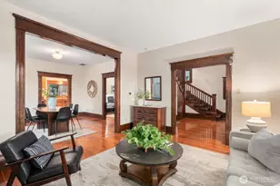3426 12th Ave W, Seattle, WA 98119 - Photo 8