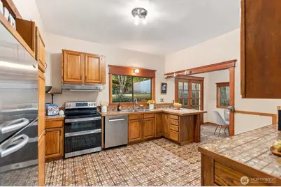 3426 12th Avenue W, Seattle, WA 98119 - Photo 12