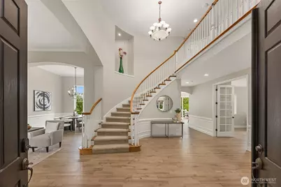 2046 277th Avenue SE, Sammamish, WA 98075 - Photo 2
