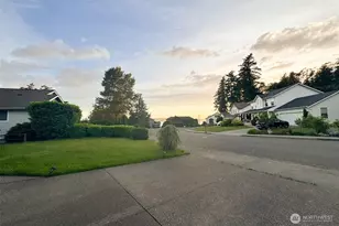 2290 Seaside Dr, Blaine, WA 98230 - Photo 6