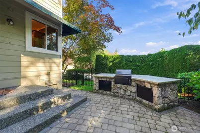 23431 NE 10th Place, Sammamish, WA 98074 - Photo 28