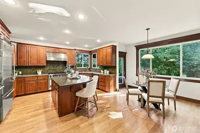 23431 NE 10th Place, Sammamish, WA 98074 - Photo 6