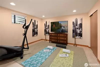 11704 Palatine Avenue N, Seattle, WA 98133 - Photo 32