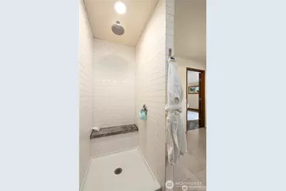11704 Palatine Avenue N, Seattle, WA 98133 - Photo 20