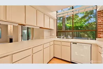 1850 Grant Avenue S #D5, Renton, WA 98055 - Photo 10
