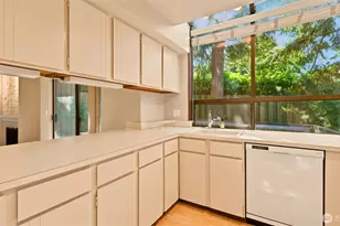1850 Grant Ave S, Renton, WA 98055 - Photo 10