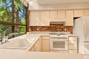 1850 Grant Ave S, Renton, WA 98055 - Photo 12