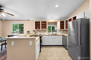 140 Windward Dr, Bellingham, WA 98229 - Photo 16