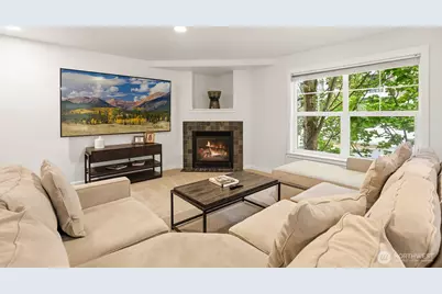 17520 12th Avenue NE #B, Shoreline, WA 98155 - Photo 2