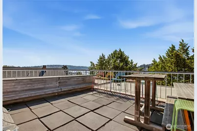 952 N 35th Street #102, Seattle, WA 98103 - Photo 26