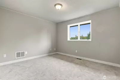 8201 1st Place SE, Lake Stevens, WA 98258 - Photo 30