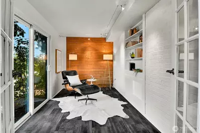 4201 51st Avenue S, Seattle, WA 98118 - Photo 8
