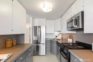601 Belmont Ave E, Seattle, WA 98102 - Photo 18