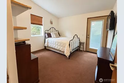9425 Dahl Lane, Blaine, WA 98230 - Photo 22