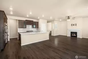 932 121st Ave SE, Lake Stevens, WA 98258 - Photo 6