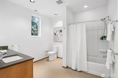 10030 37th Avenue SW, Seattle, WA 98146 - Photo 30