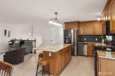 8512 NE 136th Street, Kirkland, WA 98034 - Photo 4