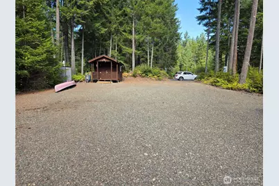 211 E Emerald Lake Dr, Grapeview, WA 98546 - Photo 10