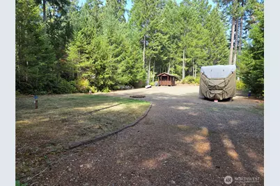 211 E Emerald Lake Dr, Grapeview, WA 98546 - Photo 16