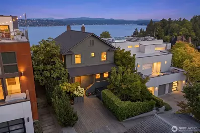 2039 34th Avenue S, Seattle, WA 98144 - Photo 2