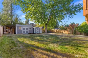 22704 38th Ave W, Mountlake Terrace, WA 98043 - Photo 36