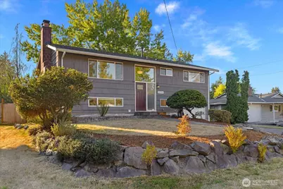22704 38th Avenue W, Mountlake Terrace, WA 98043 - Photo 2