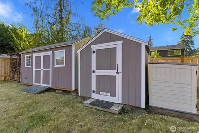 22704 38th Avenue W, Mountlake Terrace, WA 98043 - Photo 38