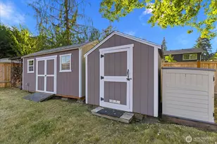 22704 38th Ave W, Mountlake Terrace, WA 98043 - Photo 38
