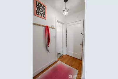 1605 E Olive Street #208, Seattle, WA 98122 - Photo 18