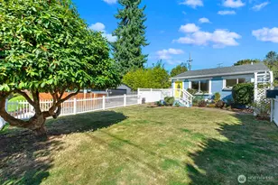 3610 SW Kenyon St, Seattle, WA 98126 - Photo 2