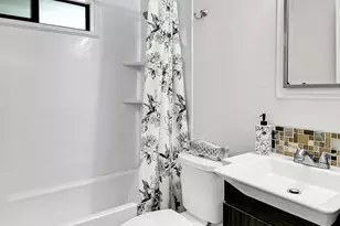 1321 N Skyline Dr, Tacoma, WA 98406 - Photo 10