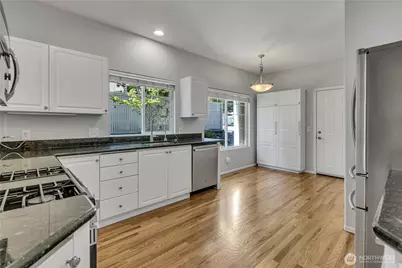 5121 S 234th Street #42-4, Kent, WA 98032 - Photo 10