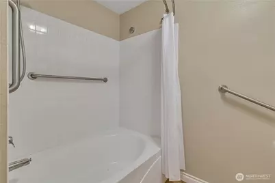 5121 S 234th Street #42-4, Kent, WA 98032 - Photo 18